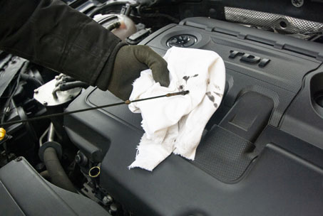 Ölwechsel Kfz-Werksatt Kall - Bild